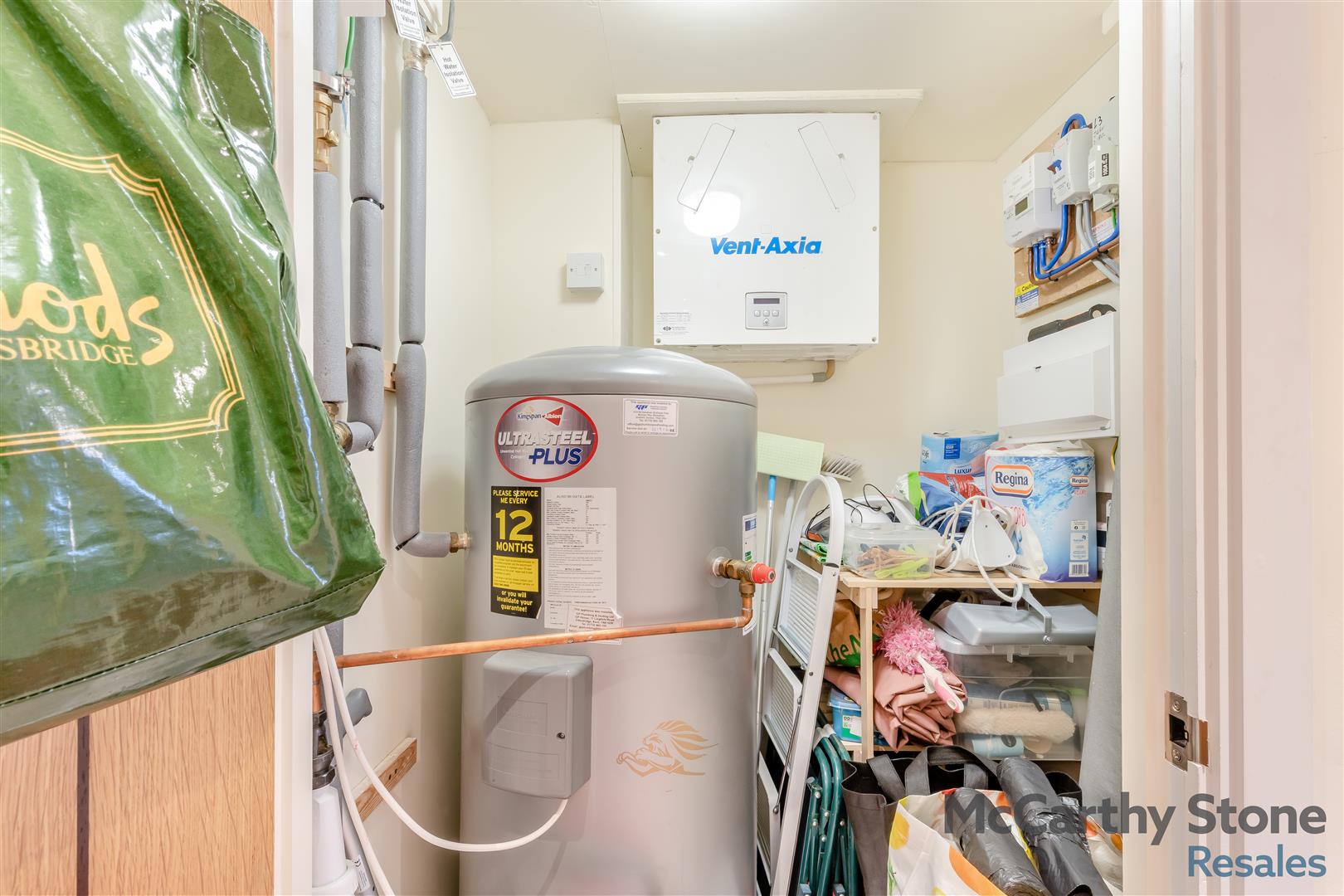 Le Jardin, 20-22 Station Road, Letchworth, Hertfordshire, SG6 3BA