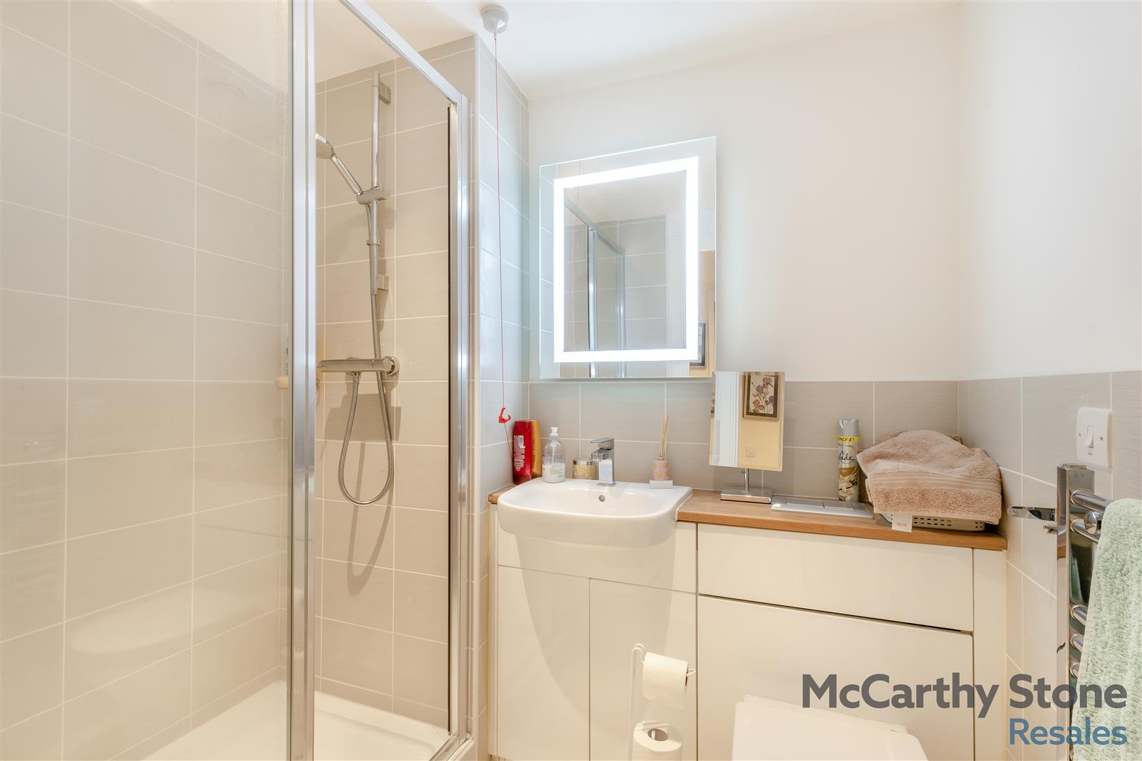 Le Jardin, 20-22 Station Road, Letchworth, Hertfordshire, SG6 3BA