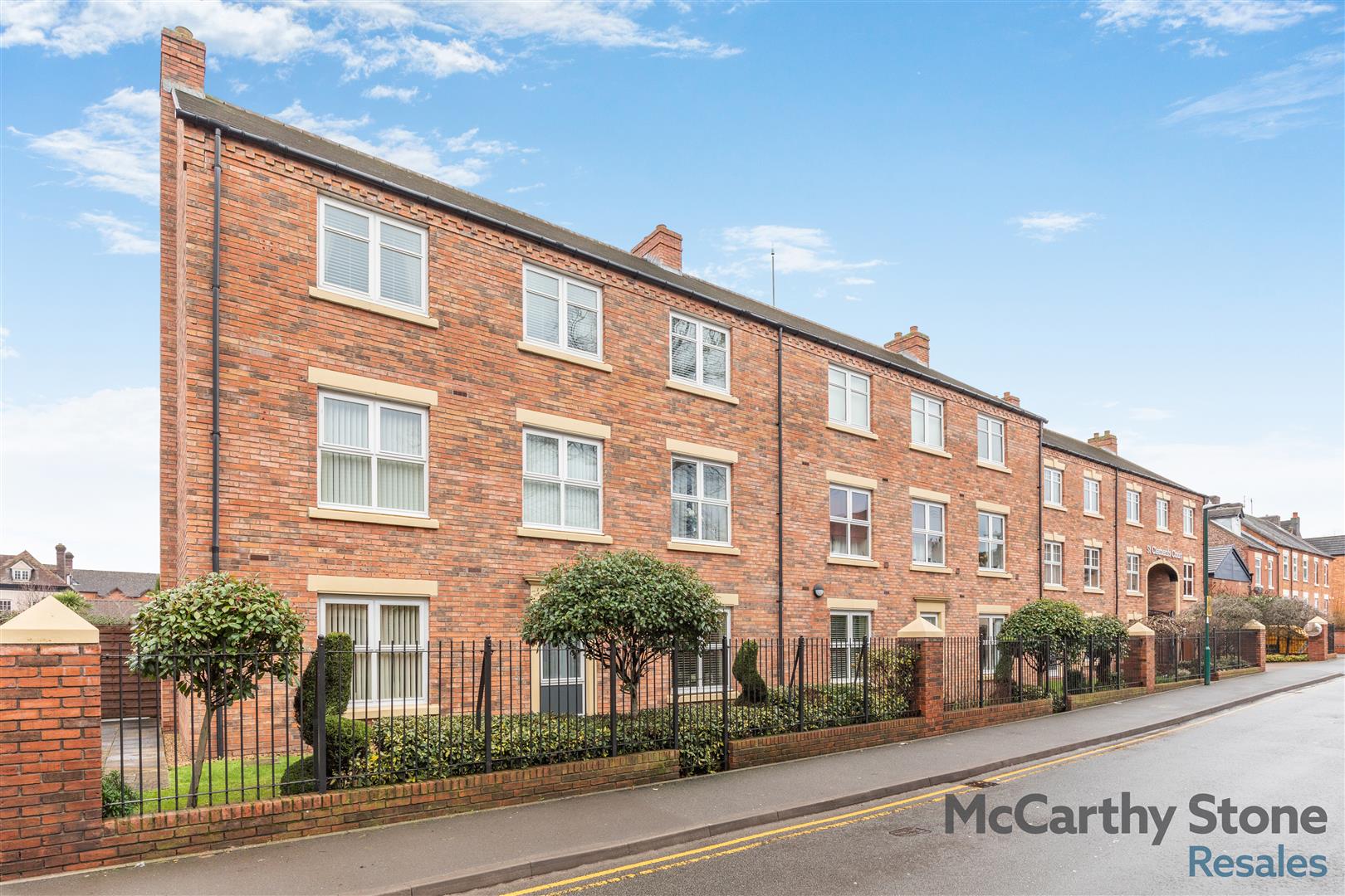 18 St Clements Court, South Street, Atherstone