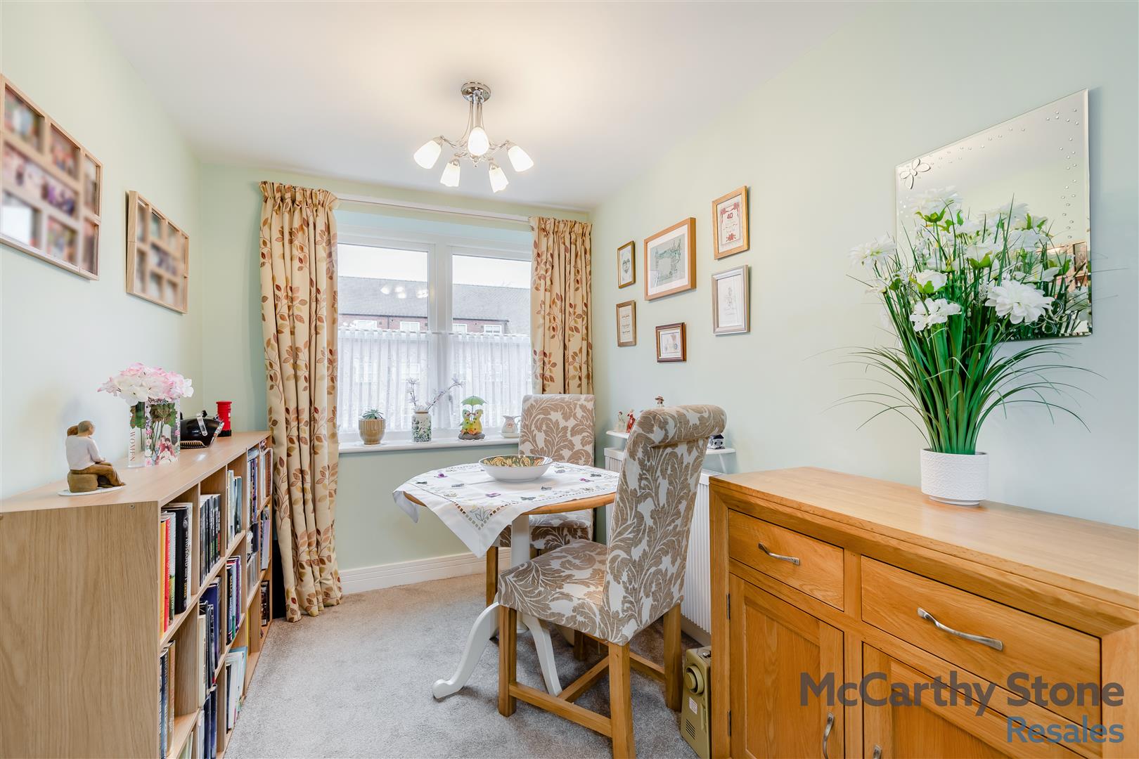 18 St Clements Court, South Street, Atherstone