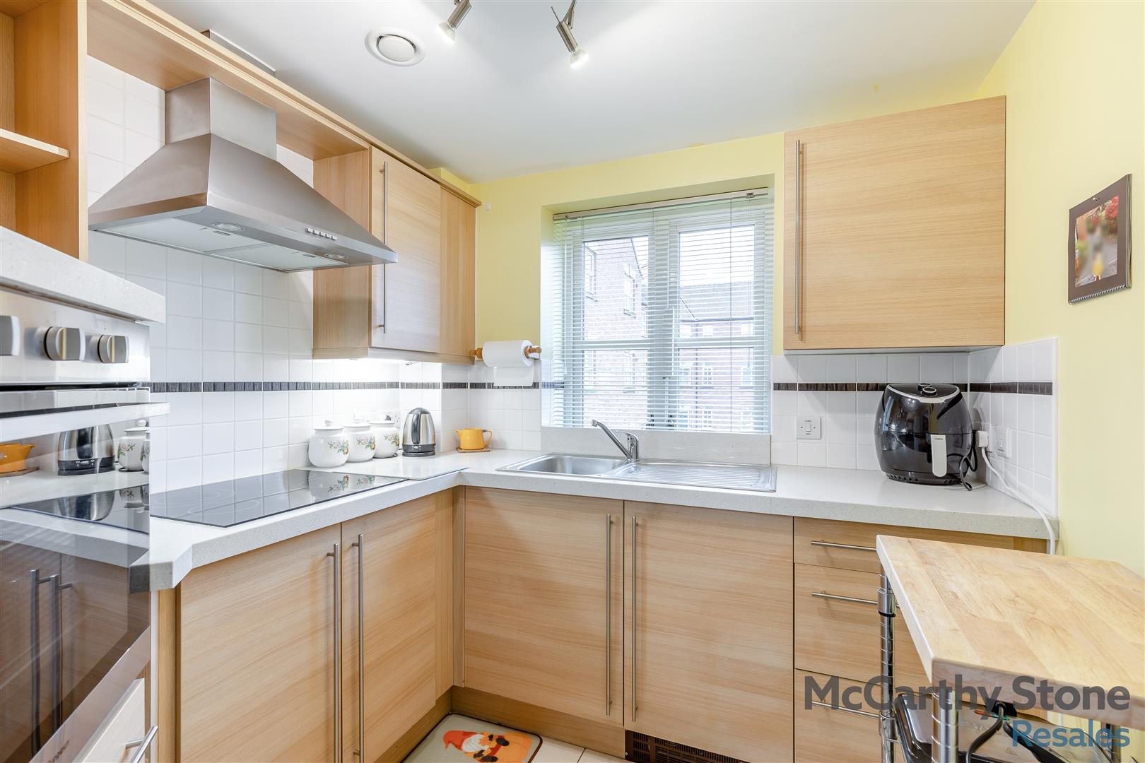 18 St Clements Court, South Street, Atherstone