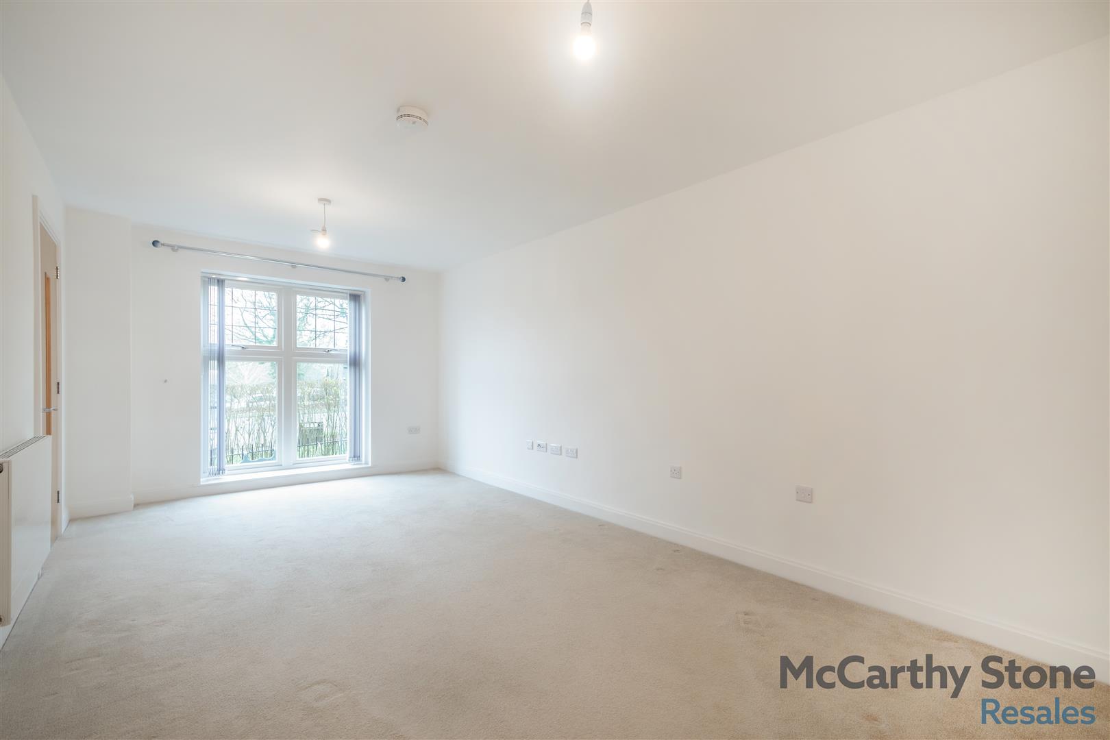 Great North Road, Hatfield