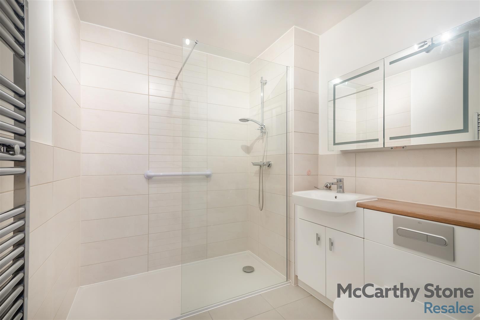 Great North Road, Hatfield