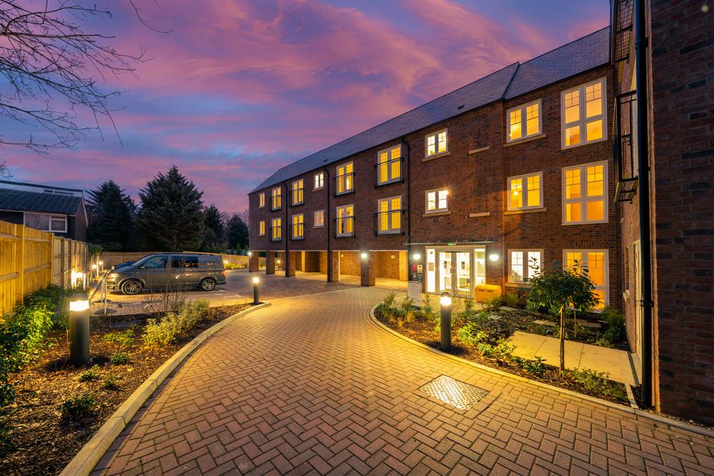 Great North Road, Hatfield