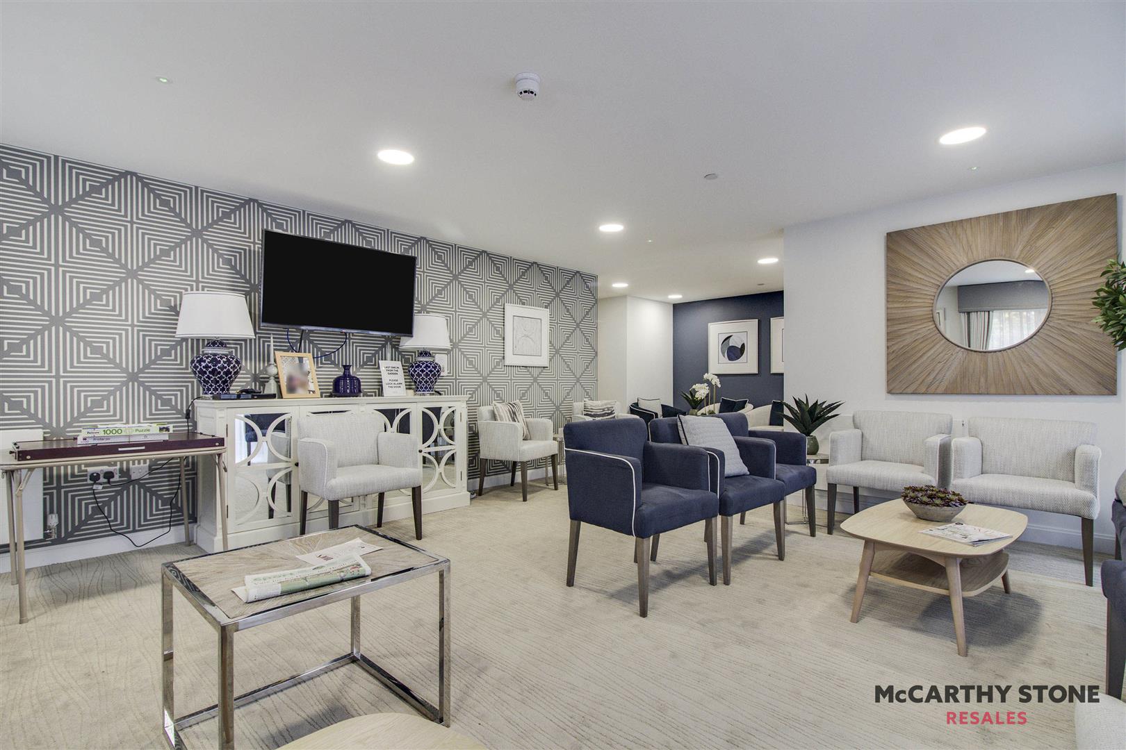 Great North Road, Hatfield