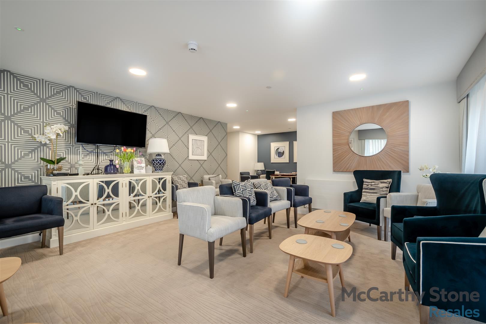 Great North Road, Hatfield