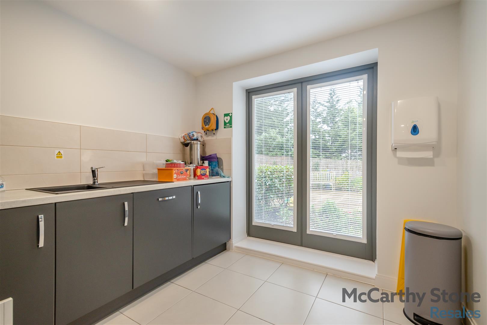 Great North Road, Hatfield