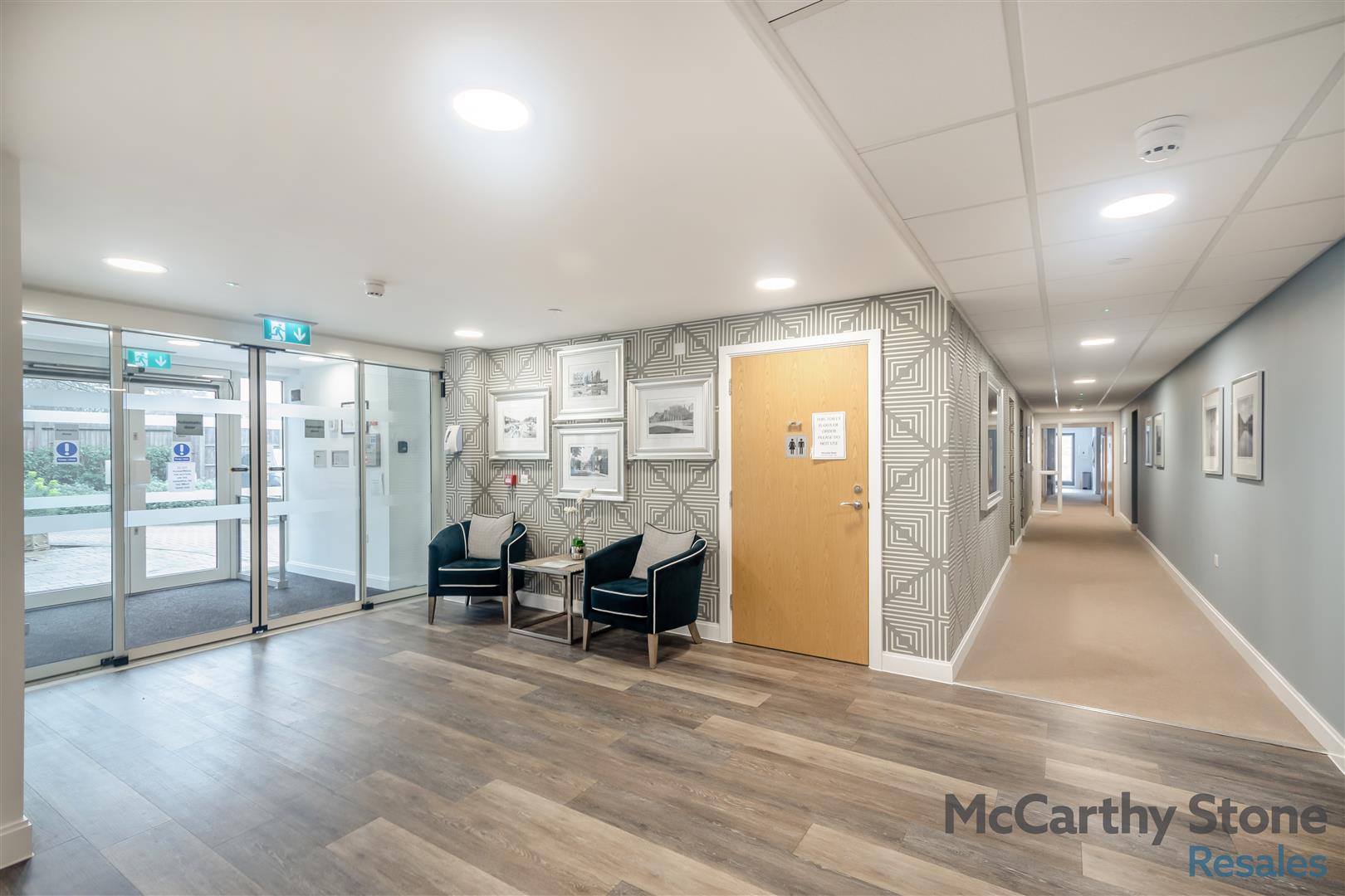 Great North Road, Hatfield