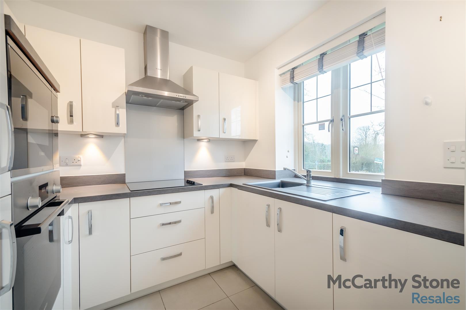 Great North Road, Hatfield