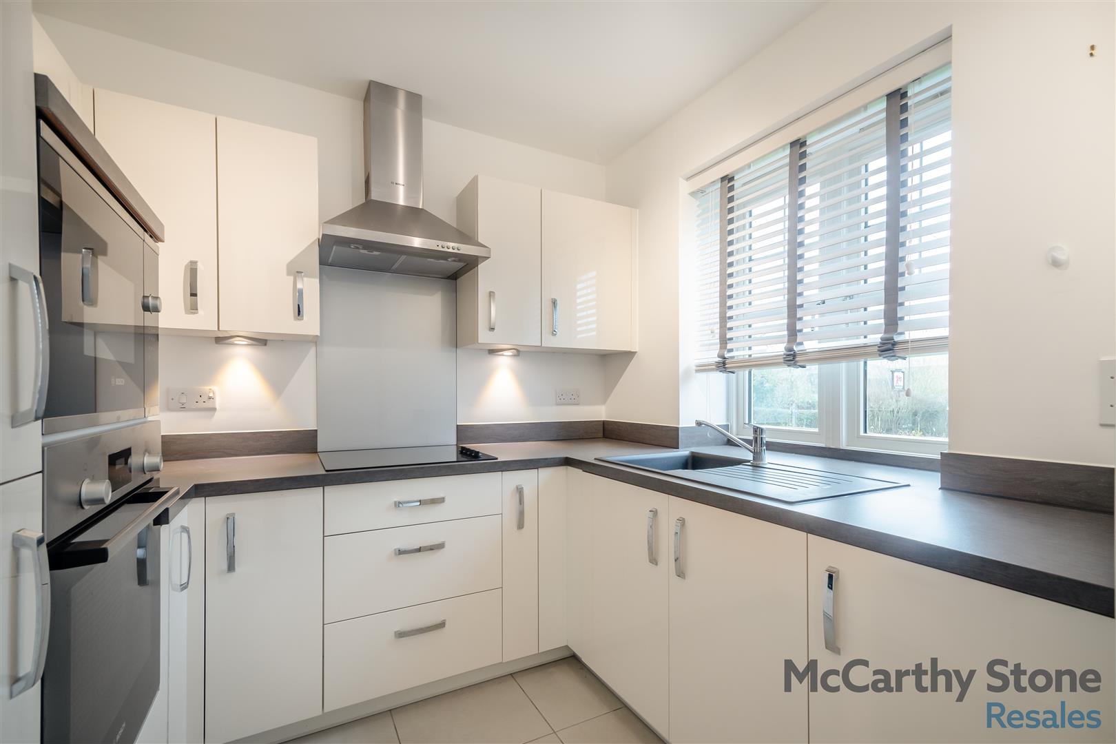 Great North Road, Hatfield