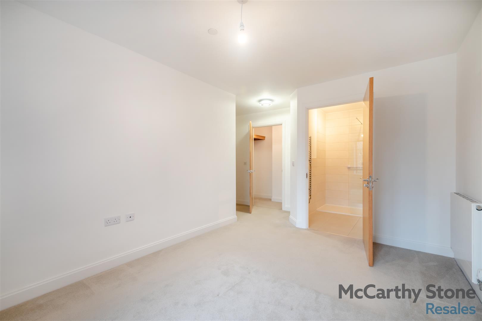 Great North Road, Hatfield