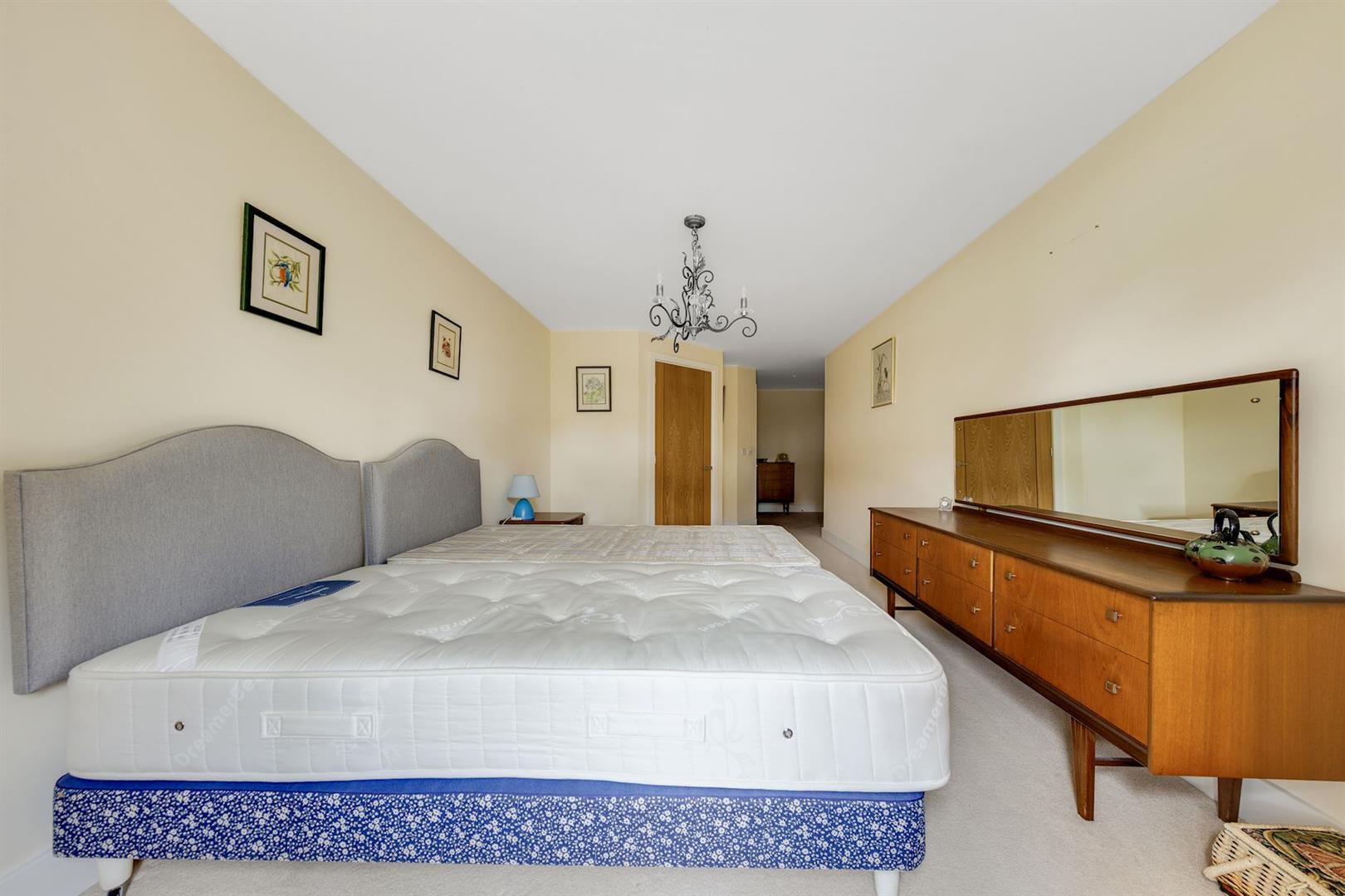 Queens Gate, Wellington Road, Wokingham, RG40 2DS