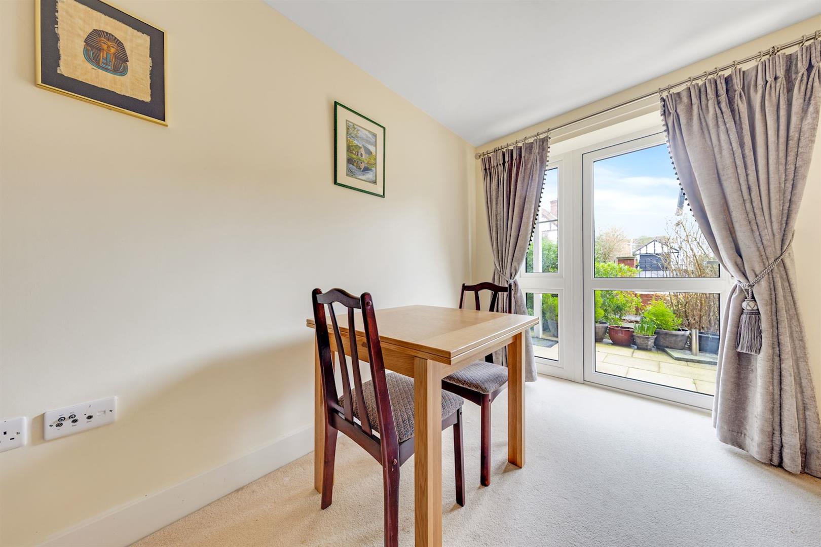 Queens Gate, Wellington Road, Wokingham, RG40 2DS