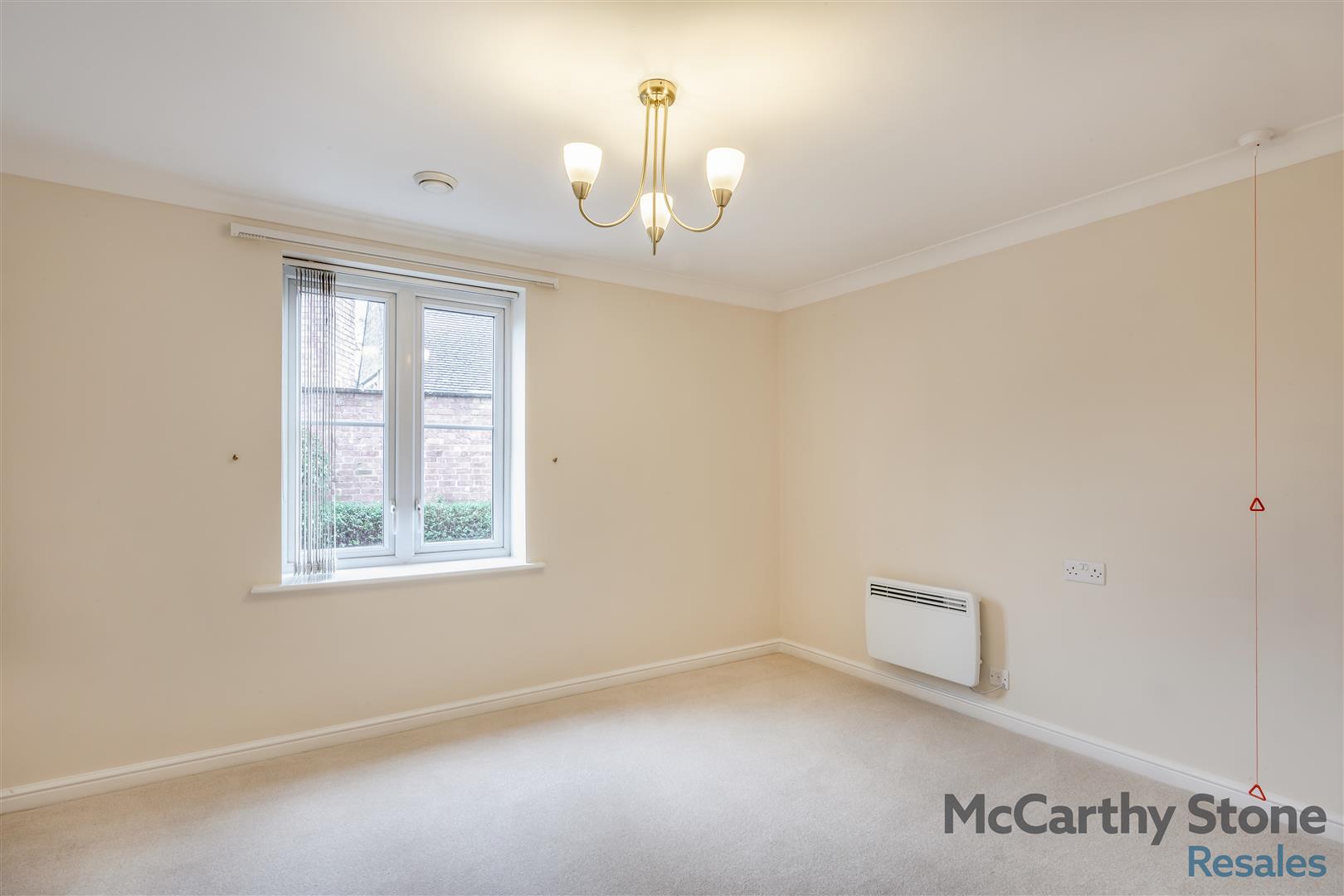 High Street South, Rushden, Northamptonshire, NN10 0FR