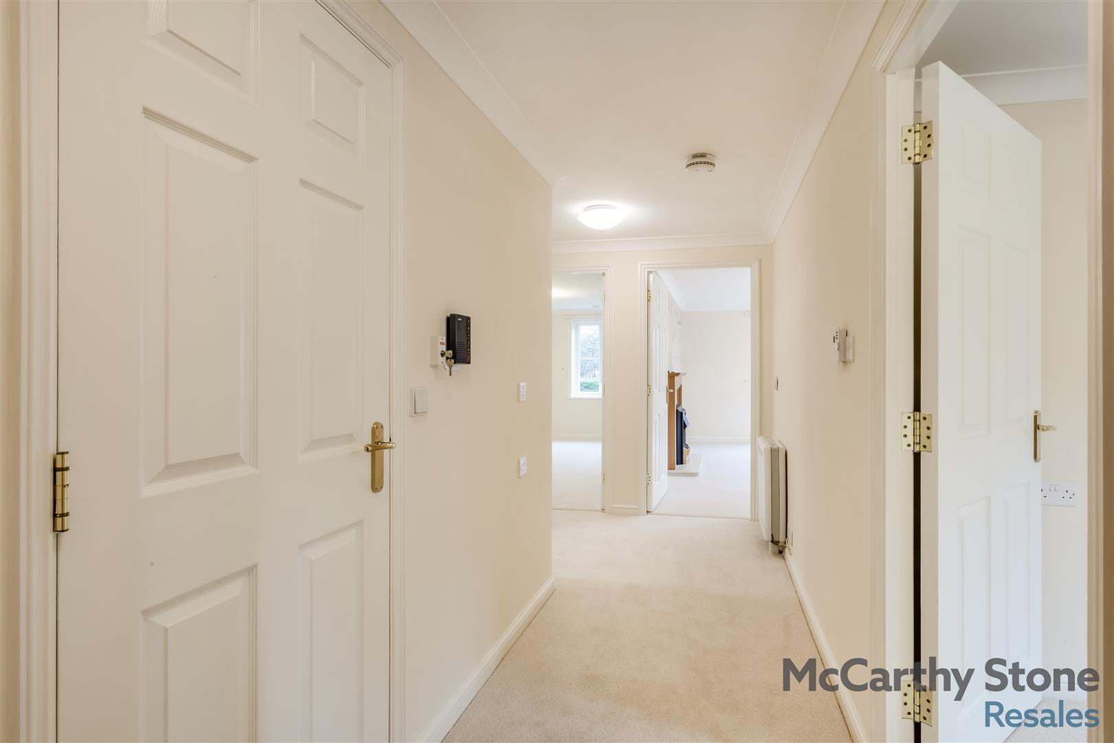 High Street South, Rushden, Northamptonshire, NN10 0FR