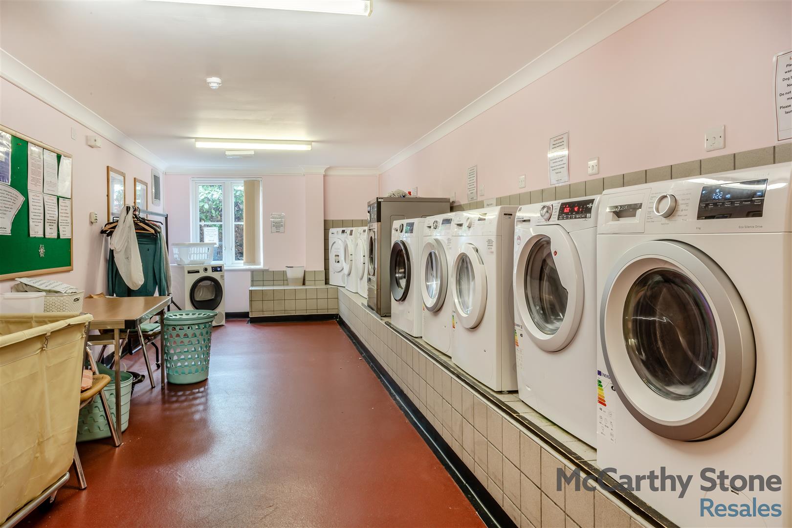 High Street South, Rushden, Northamptonshire, NN10 0FR