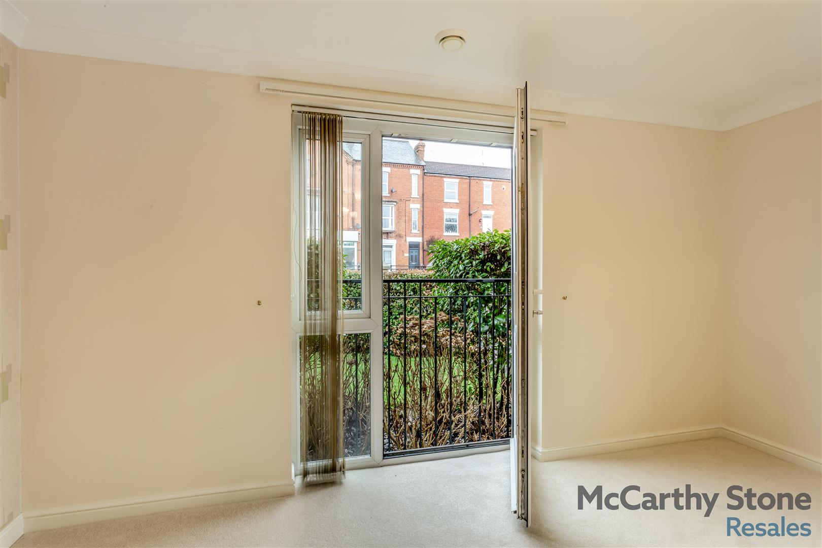 High Street South, Rushden, Northamptonshire, NN10 0FR