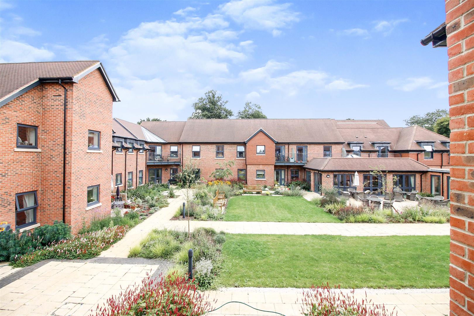 Elizabeth House, St. Giles Mews, Stony Stratford, Milton Keynes, MK11 1HT