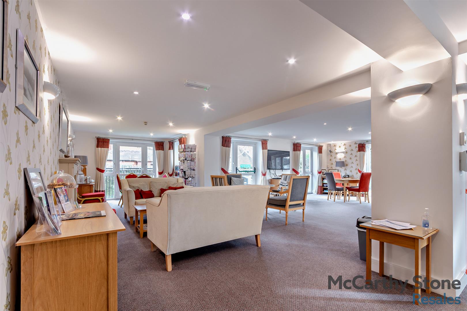 Abbotsmead Place, Caversham