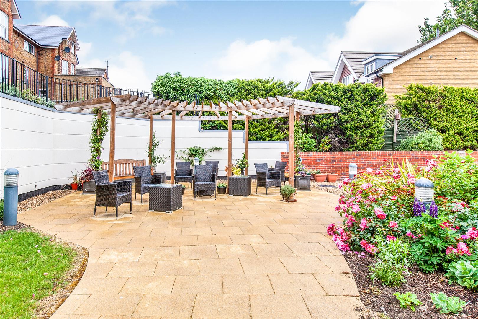 St. Lukes Road, Maidenhead, Berkshire. SL6 7AJ