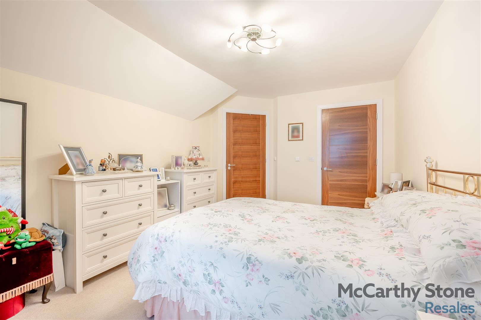 Orchard Gate, Banbury Road, Stratford-Upon-Avon, CV37 7HT