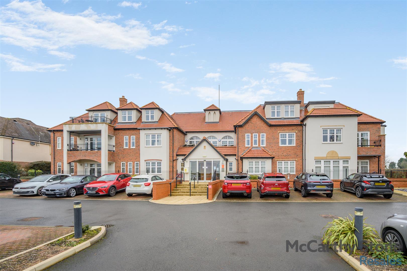 Orchard Gate, Banbury Road, Stratford-Upon-Avon, CV37 7HT