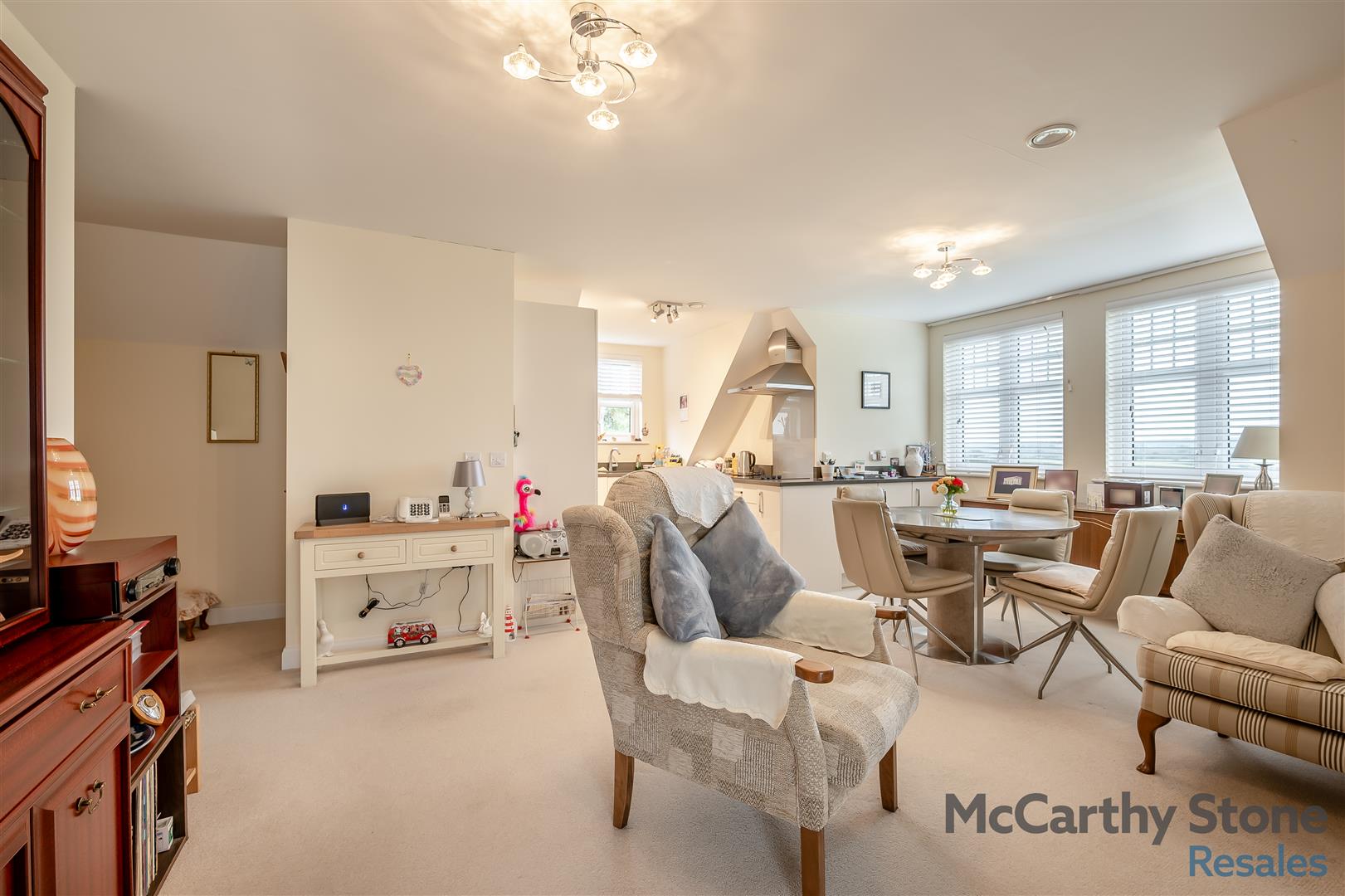 Orchard Gate, Banbury Road, Stratford-Upon-Avon, CV37 7HT