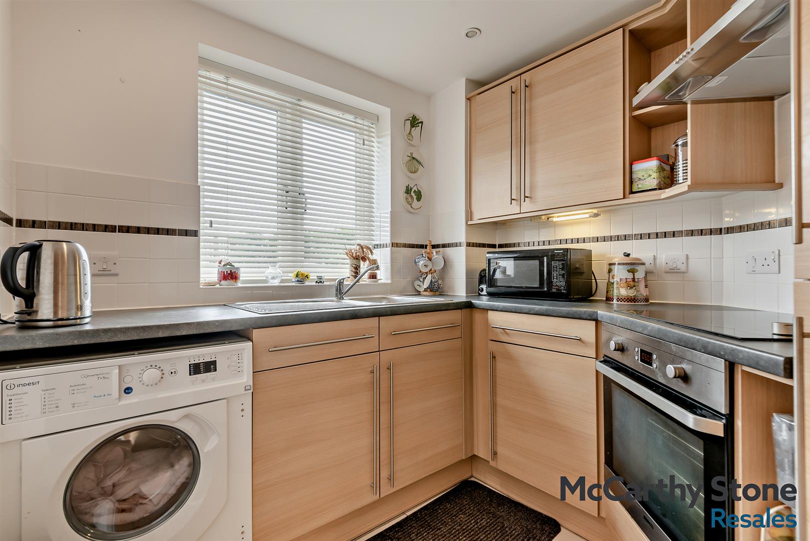 Morgan Court, Station Road, Petworth, GU28 0FE