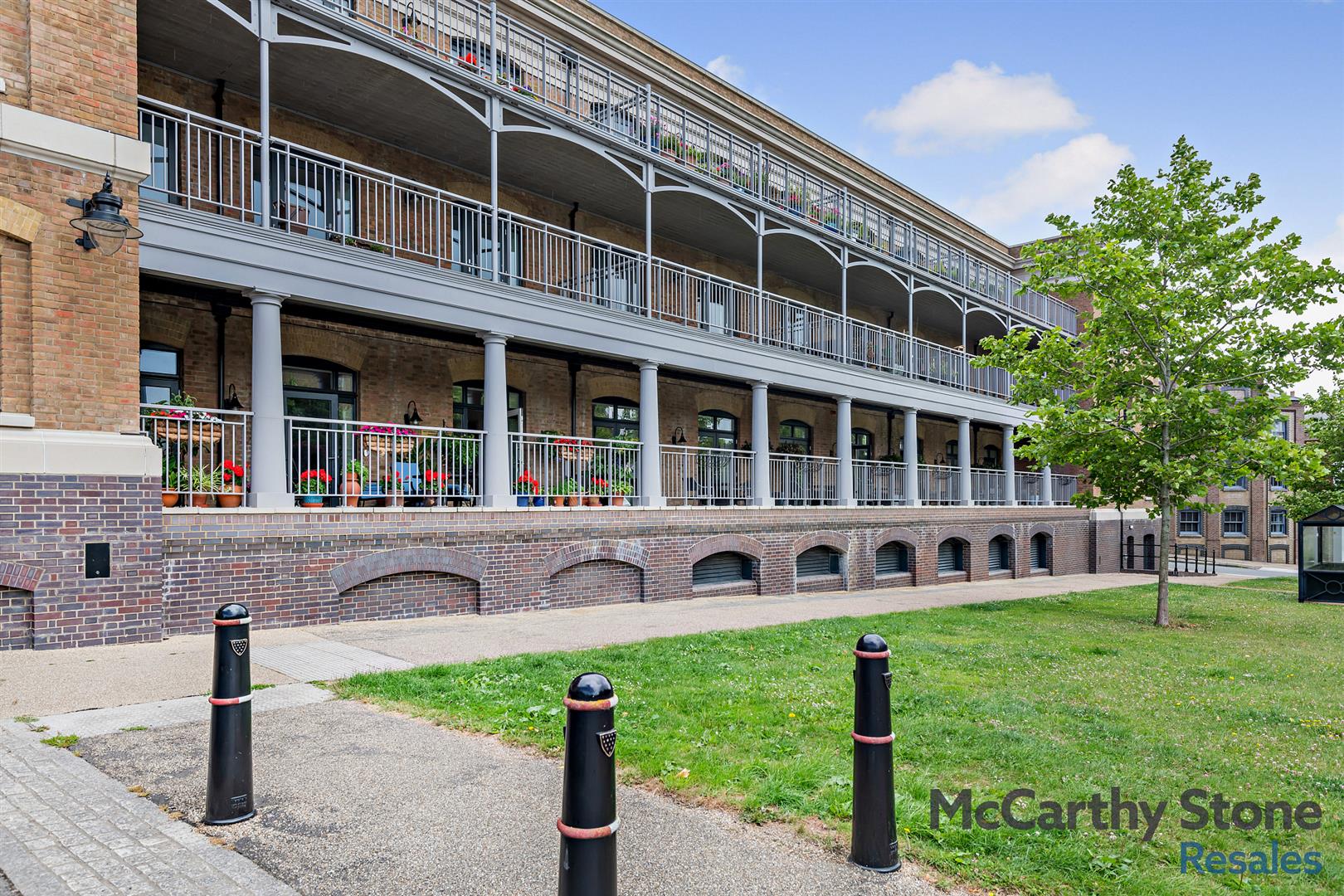 Bowes Lyon Court, Poundbury, Dorchester