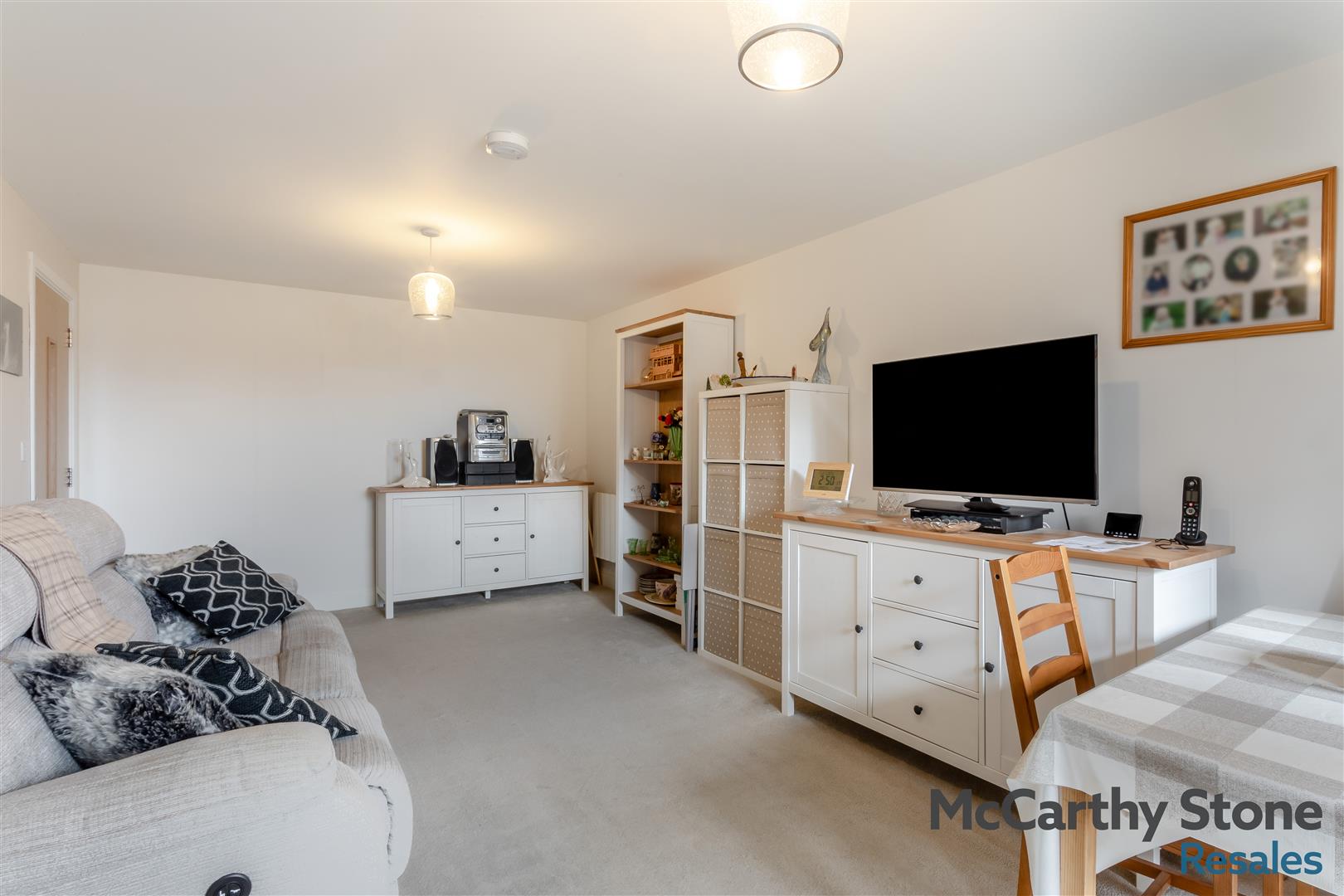 Hindhead Knoll, Walnut Tree, Milton Keynes