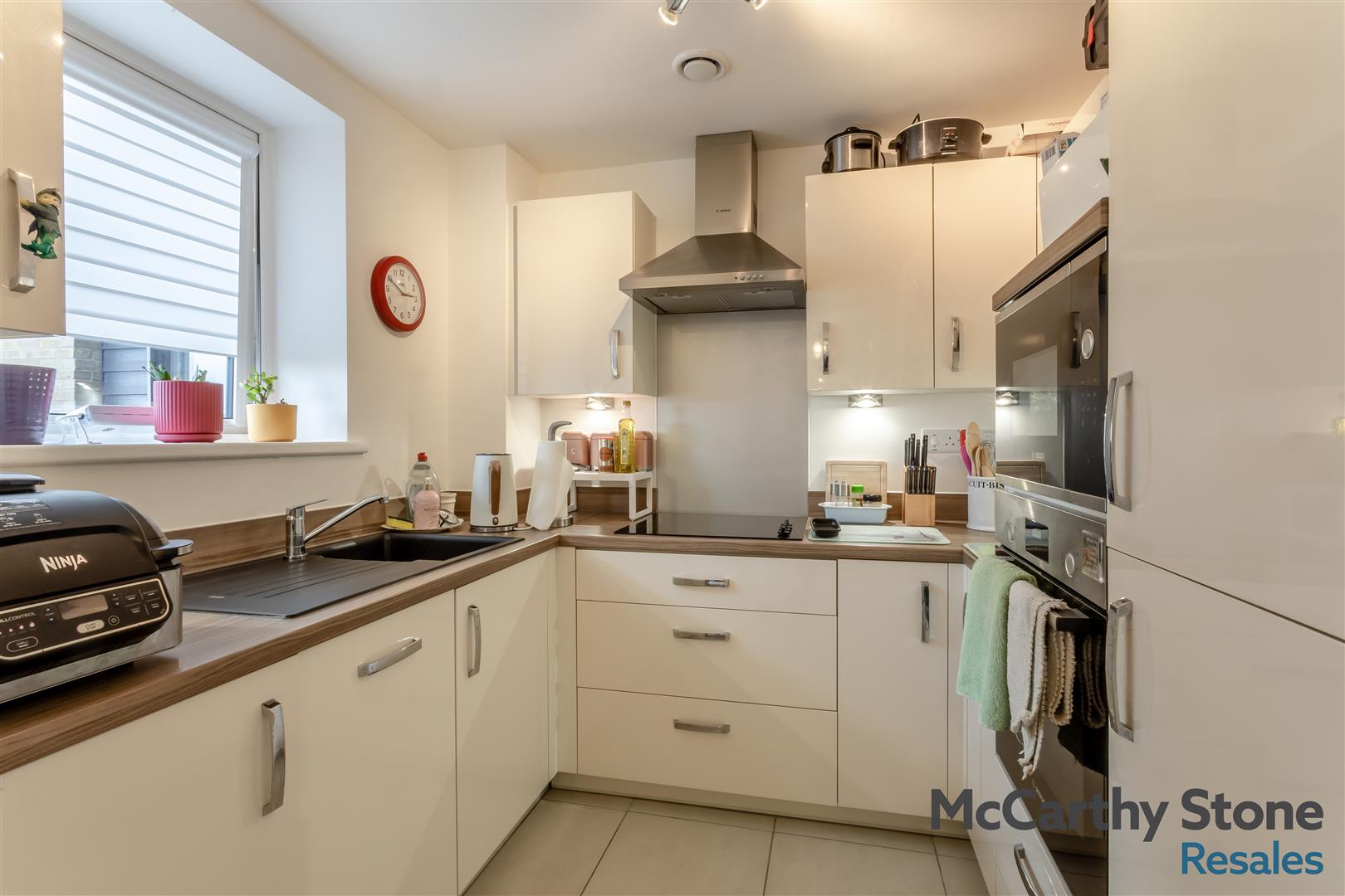 Hindhead Knoll, Walnut Tree, Milton Keynes