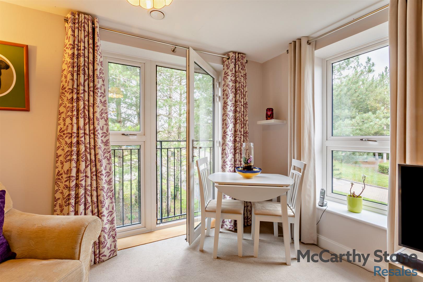 Hindhead Knoll, Walnut Tree, Milton Keynes