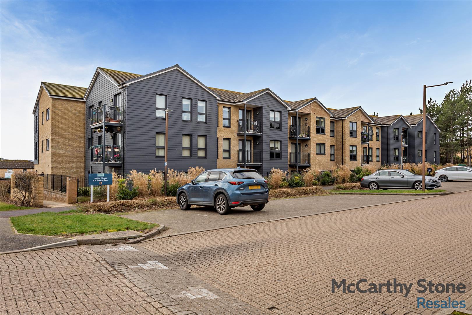 Hindhead Knoll, Walnut Tree, Milton Keynes