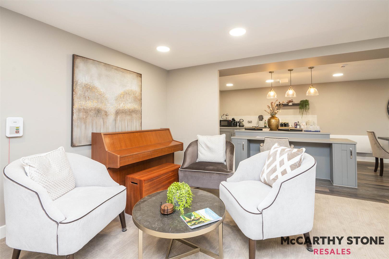 Queen Elizabeth Place, Orchard Lane, Alton, GU34 1GZ