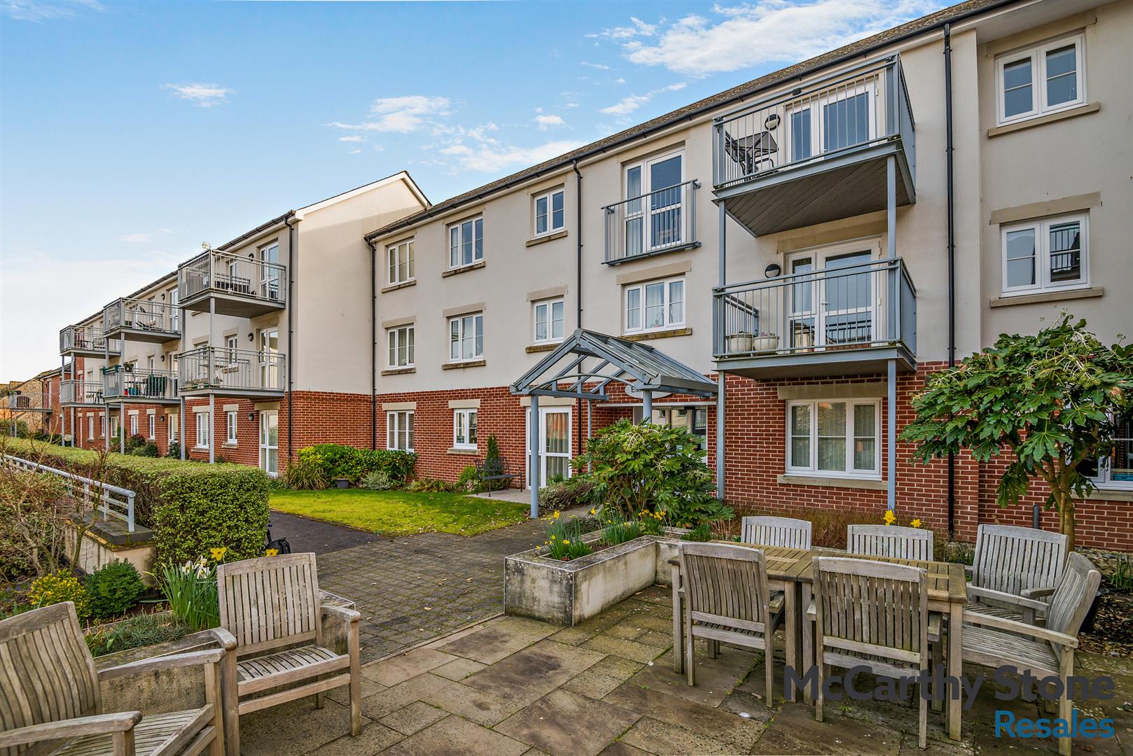 Emma Court, Southern Road, Basingstoke, RG21 7QF