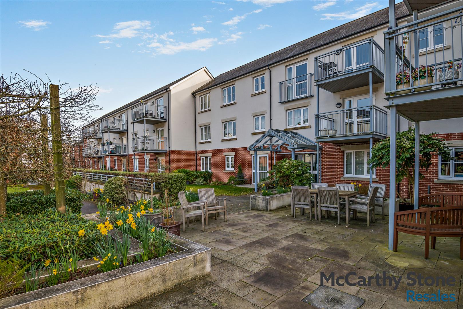 Emma Court, Southern Road, Basingstoke, RG21 7QF