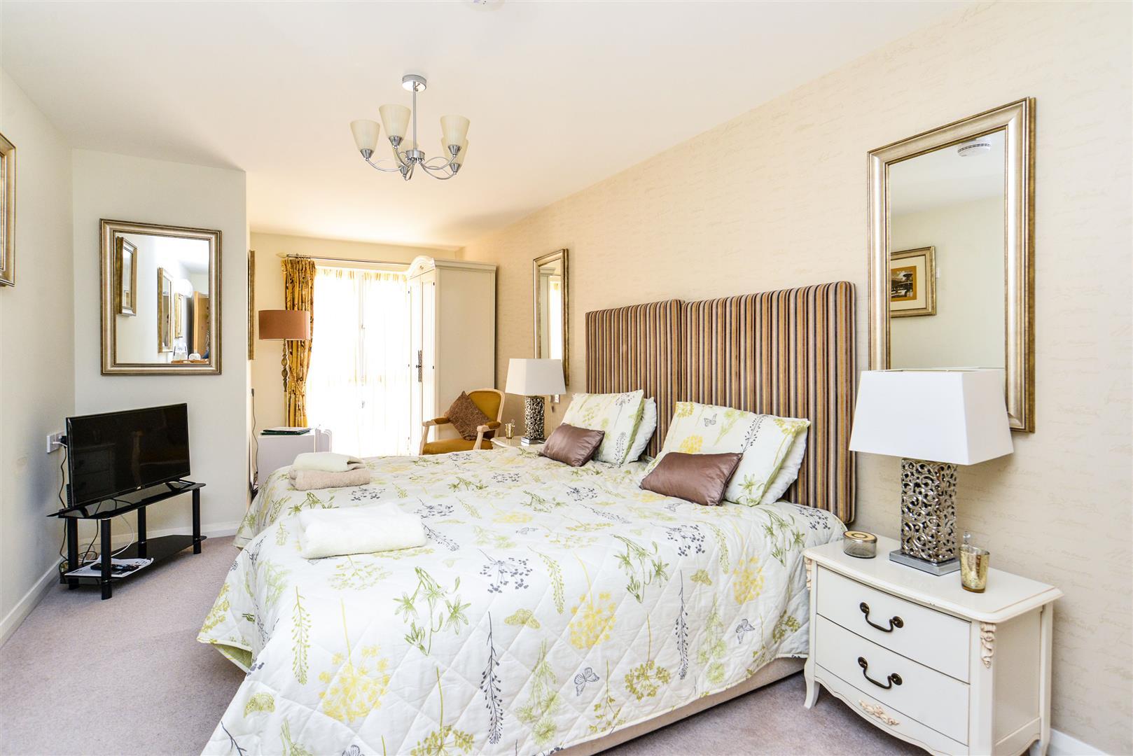 Cwrt Gloddeath, Gloddaeth Street, Llandudno, Conwy, LL30 2DP