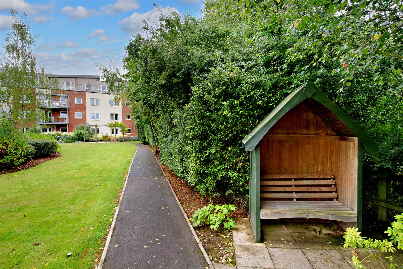 Ellisfields Court, Mount St, Taunton, TA1 3SS