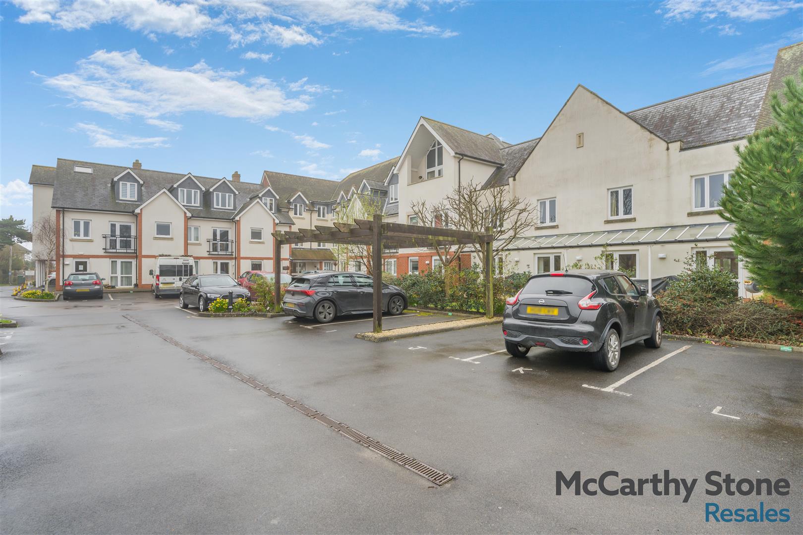 Farringford Court, Avenue Road, Lymington, Hampshire, SO41 9PA