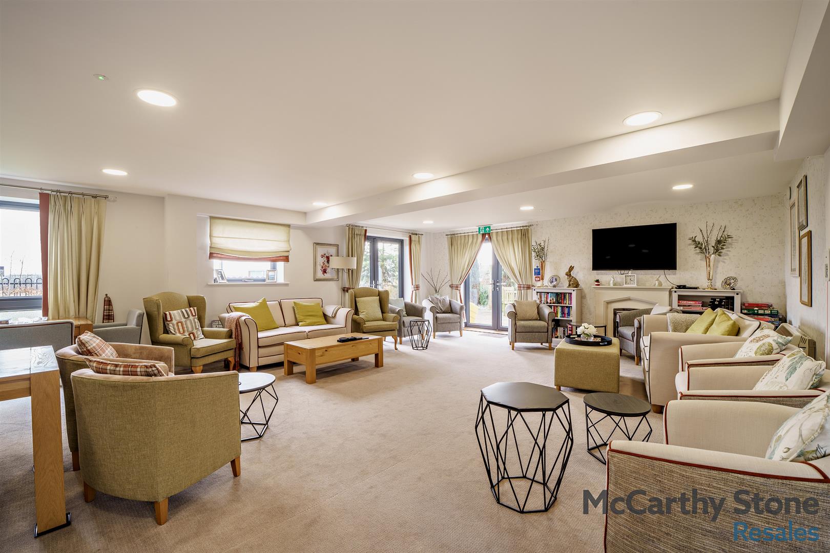 Hamilton Court, Charlton Boulevard, Patchway, BS34 5QY