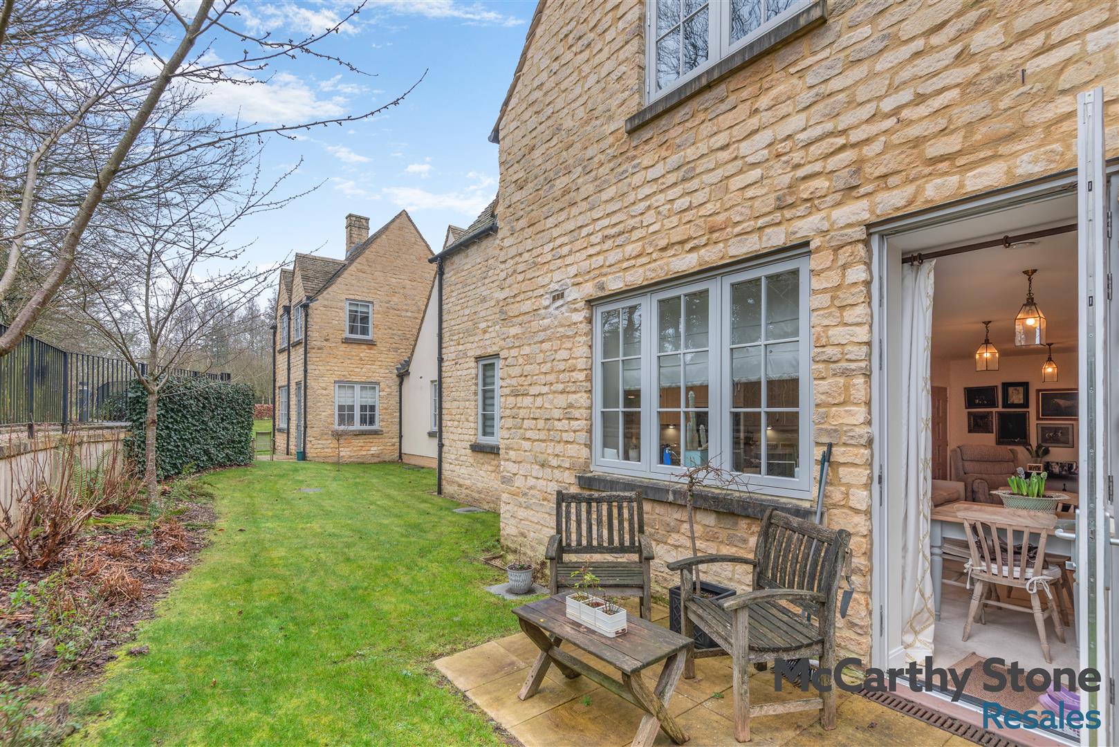 Hawkesbury Place, Fosseway, Stow on the Wold