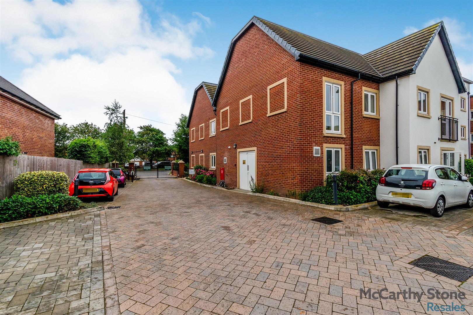Brindley Gardens, Duck Lane, Billbrook, Codsall, Wolverhampton, West Midlands, WV8 1FL
