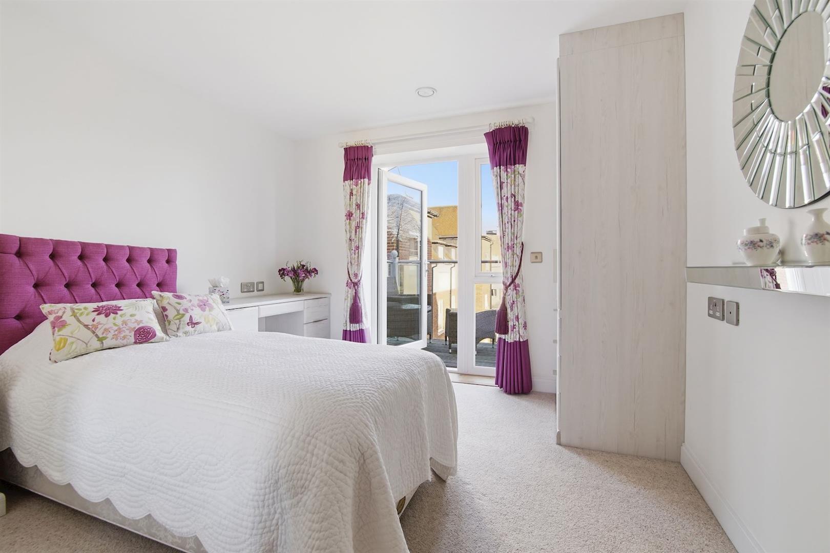 Manor Park Road, Chislehurst, BR7 5FT