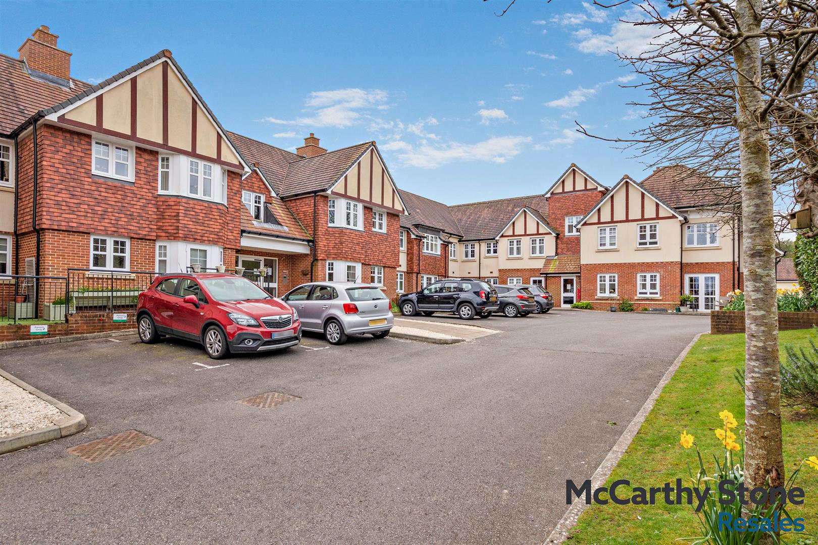 Holmes Place, Crowborough, TN6 2RS