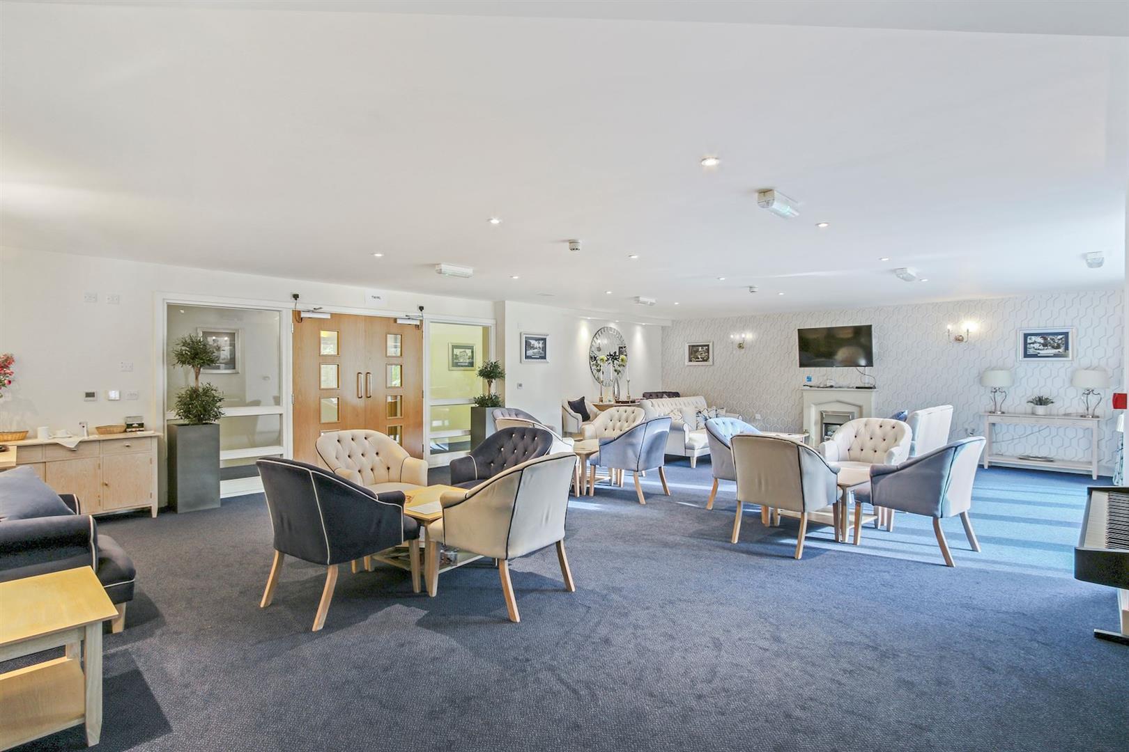 London Road, Guildford, GU1 1FF