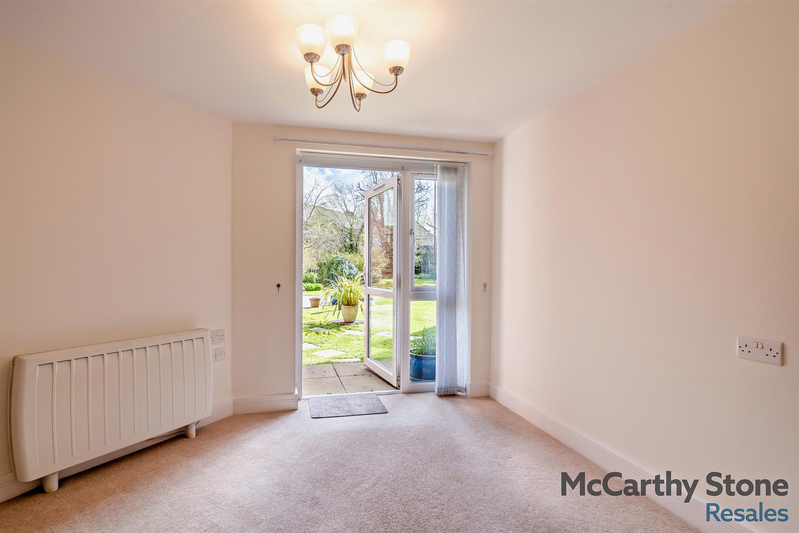 Eadhelm Court, Penlee Close, Edenbridge, TN8 5FD