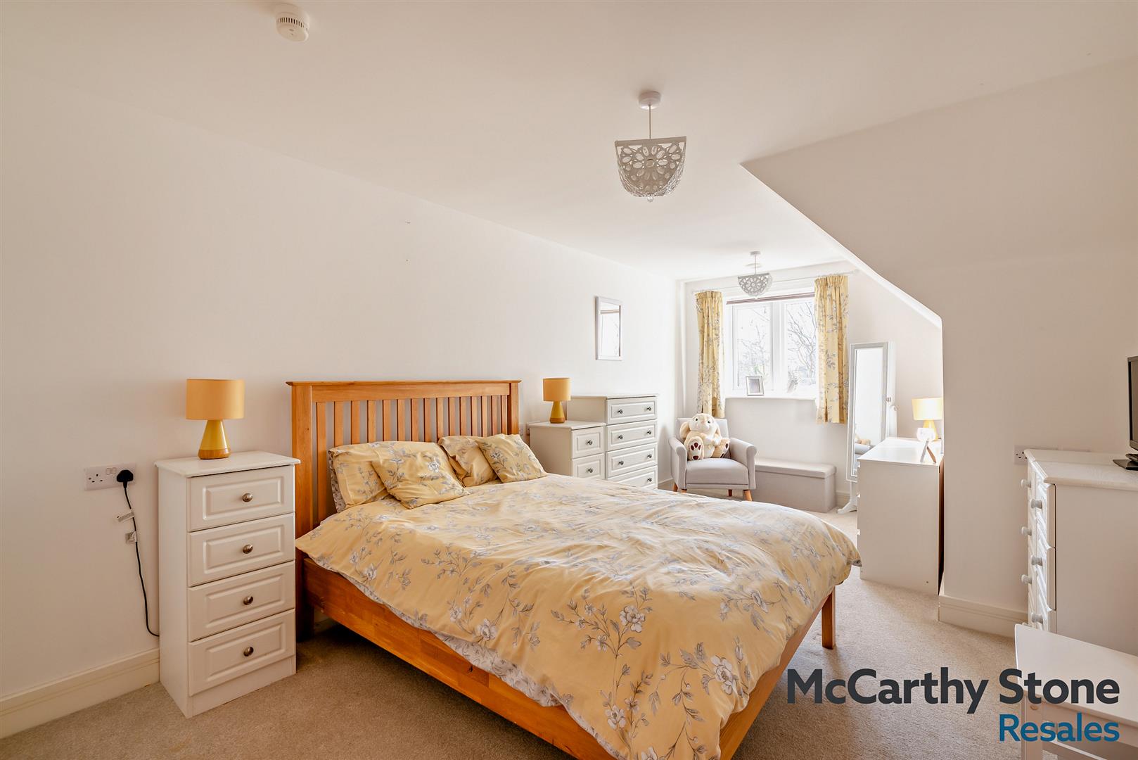 Abbotsmead Place, Caversham, Reading