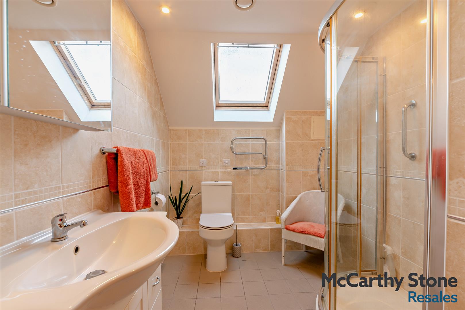 Abbotsmead Place, Caversham, Reading