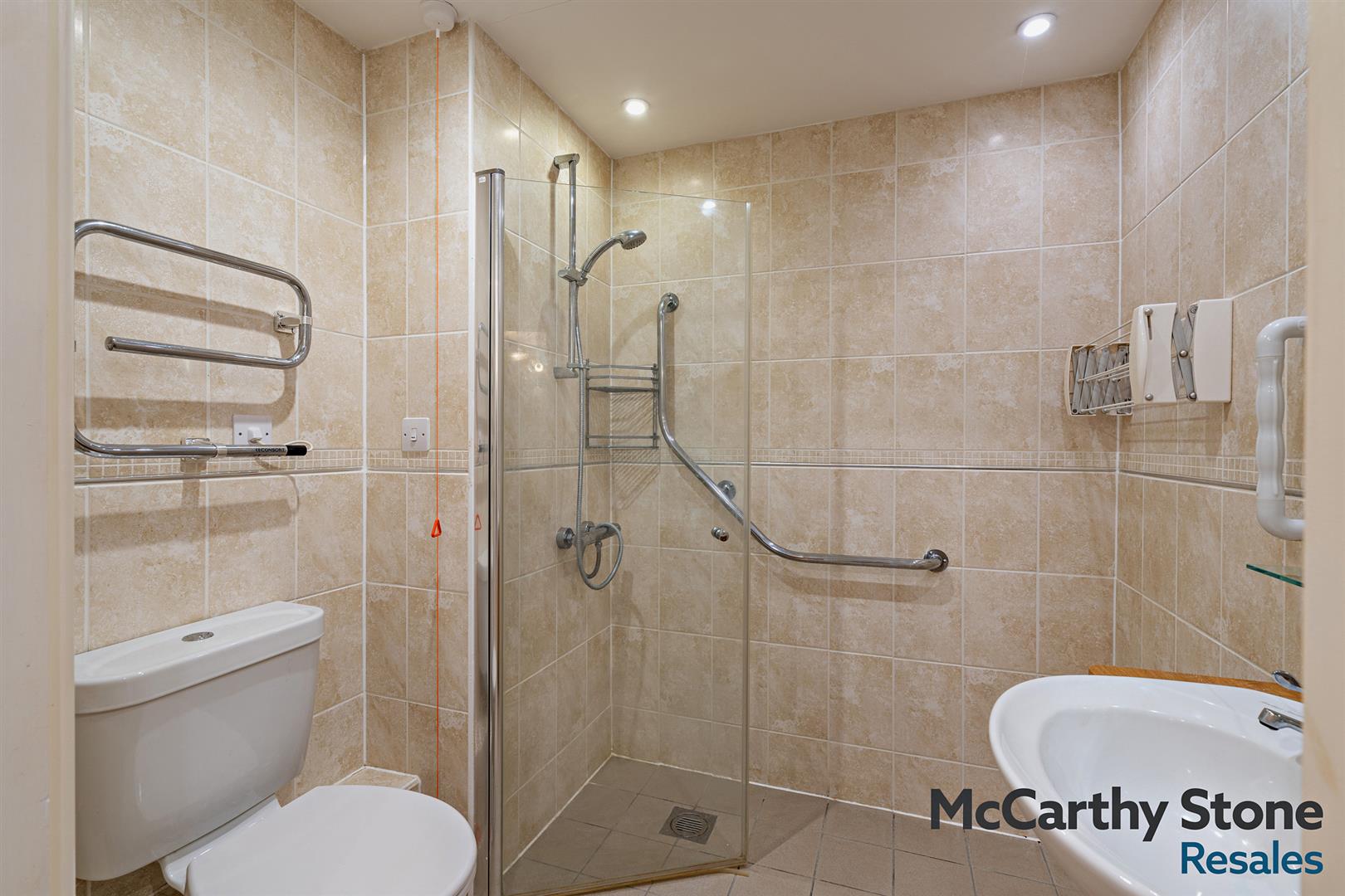 Abbotsmead Place, Caversham