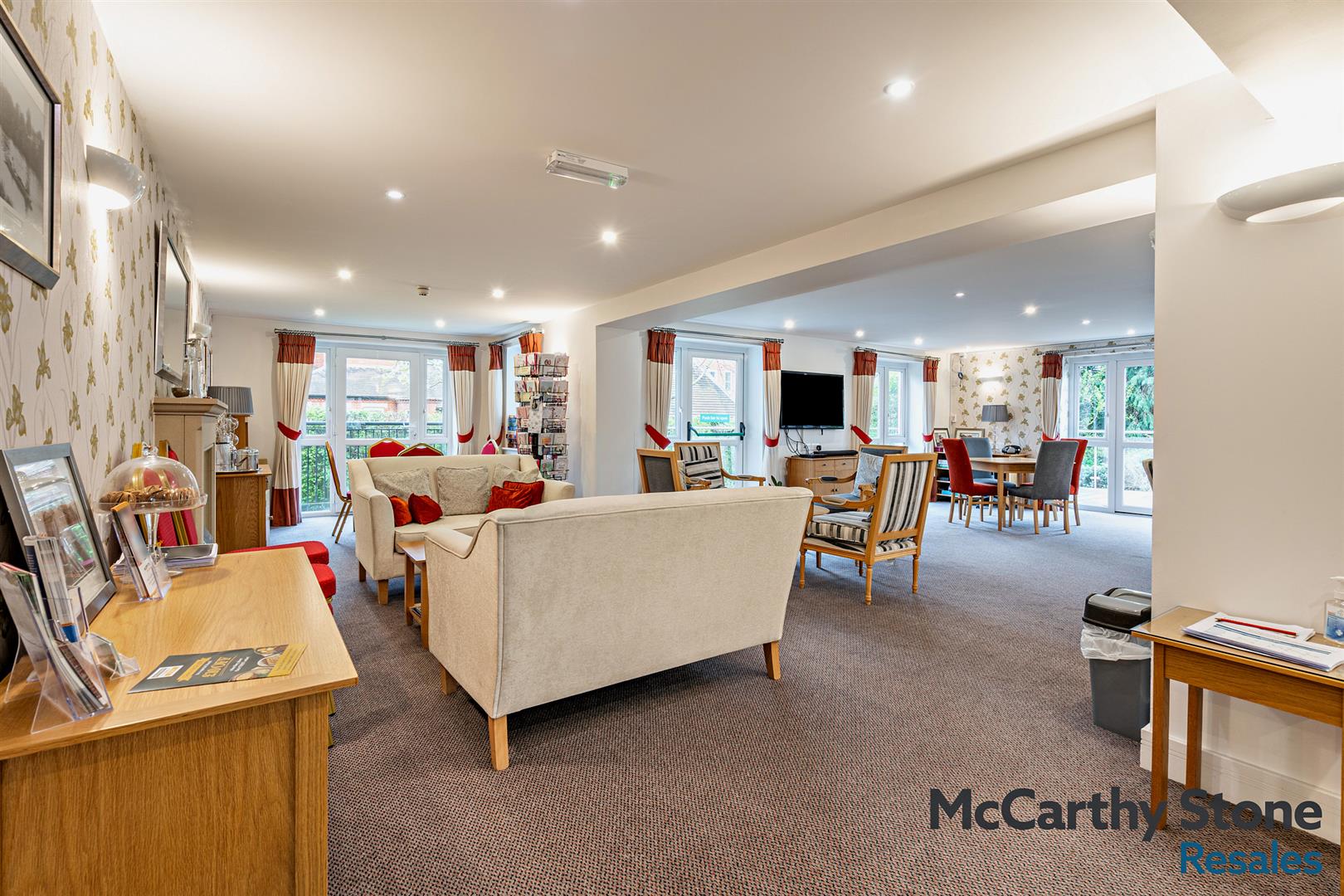 Abbotsmead Place, Caversham